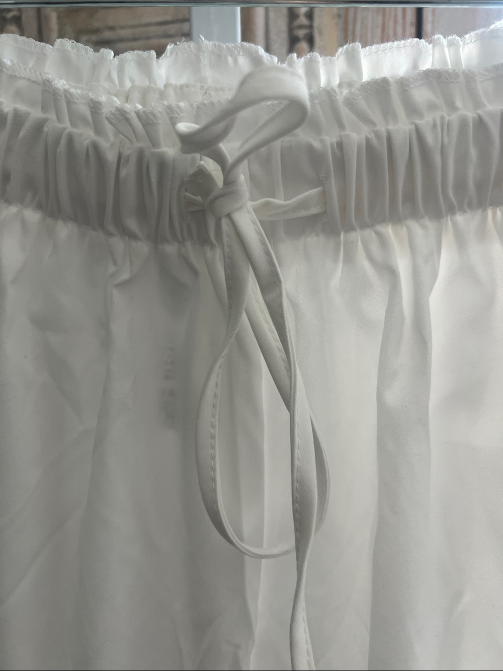 Women's White Lace-Trim Capris - Picture 4 of 5